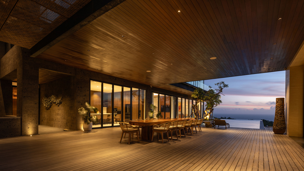 Villa BIE - Outdoor dining area by the pool